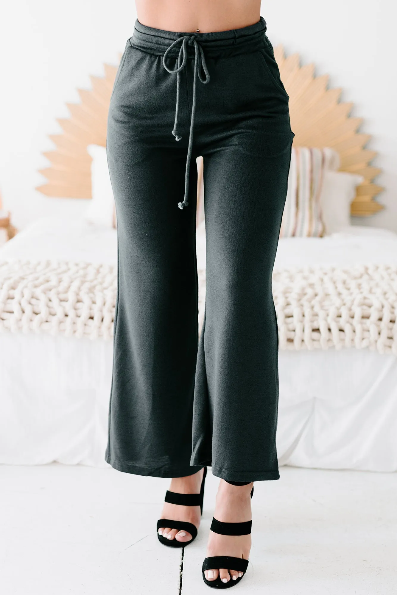 Wave Of Calm Knit Crop Top & Pants Set (Navy)